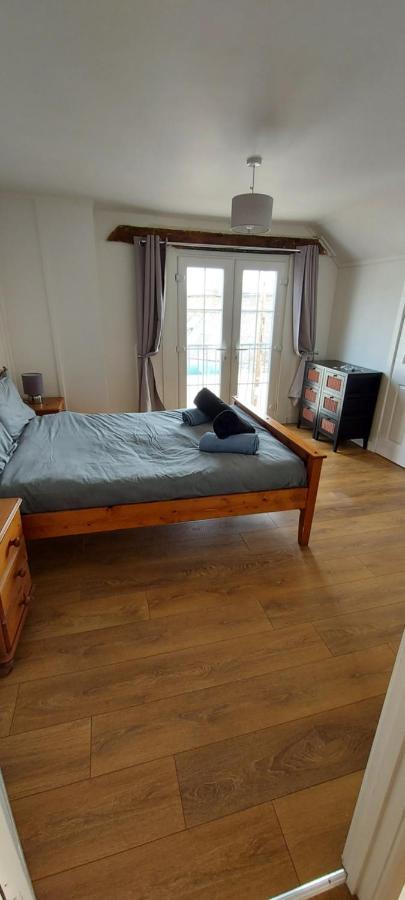 Big 2 Double Bedroom In The Town Apartment